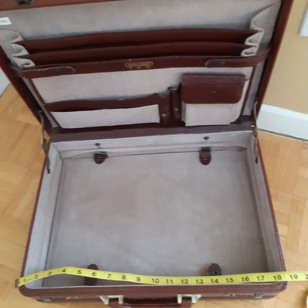 Leather - Picture 2 of 2